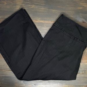 BCBG Cropped Black Trousers NWT